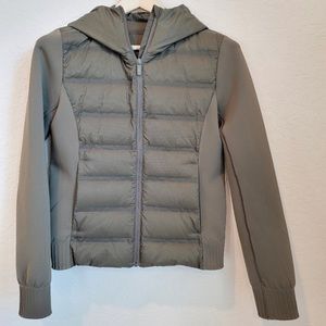 Lululemon Down and Around Jacket Colour: Armory Size 8 , Lululemon Puffer